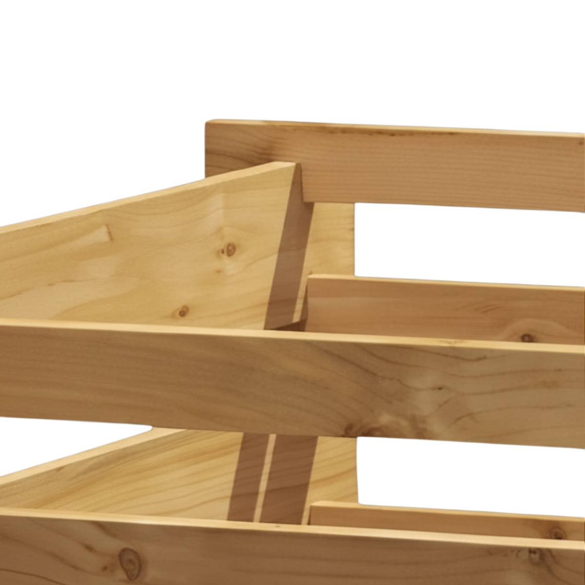 Nahaufnahme einer Ecke des Holz Komposters mit Brettern und Führung