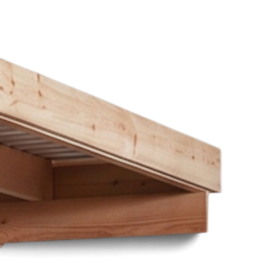 Dachrand mit Blende und Balkenlage des Holz Carports im Detail