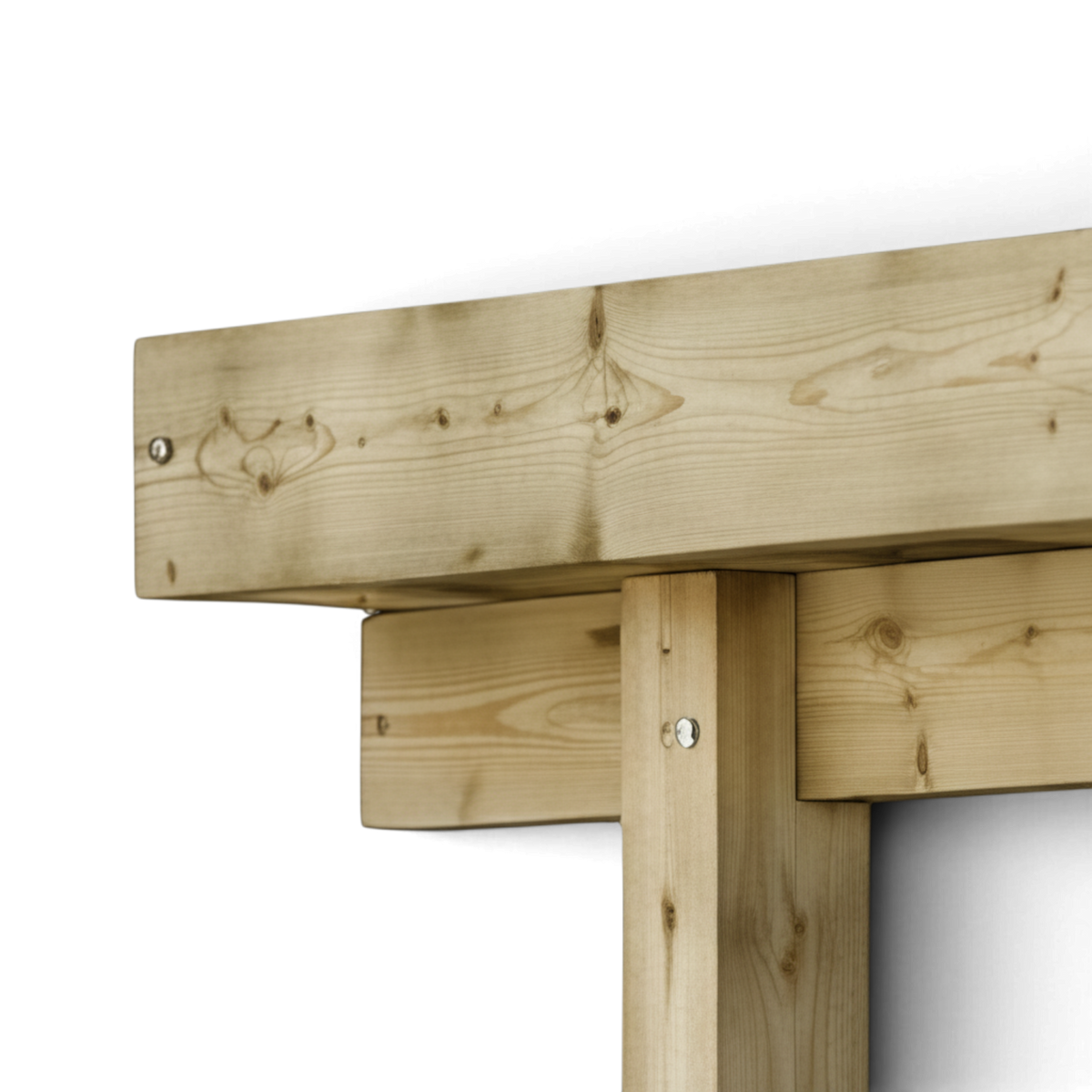 Pfette auf dem Pfosten mit Dachblende am Holz Carport im Detail