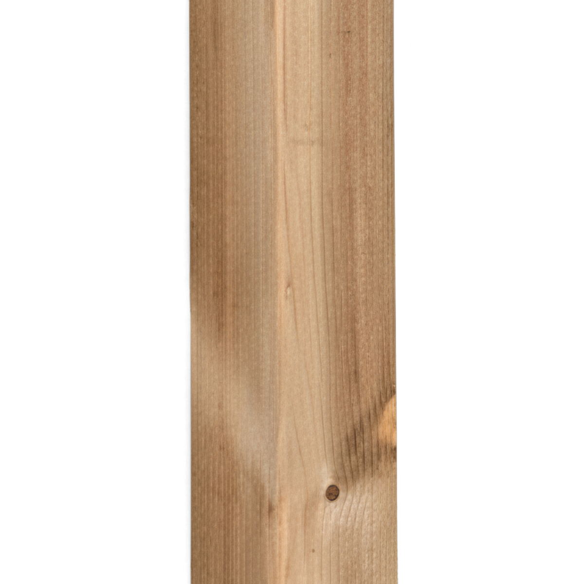 Nahaufnahme eines Holzpfostens der Pergola Latrop