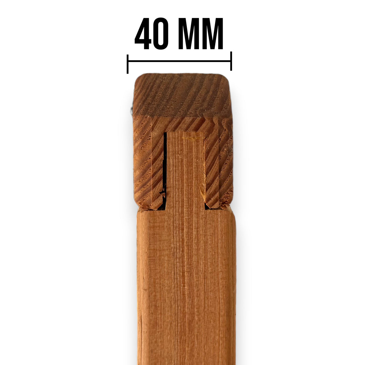 Rahmenprofil mit 40 mm Breite und Nut am Sichtschutz Ettelsberg, Detail mit Maßangabe