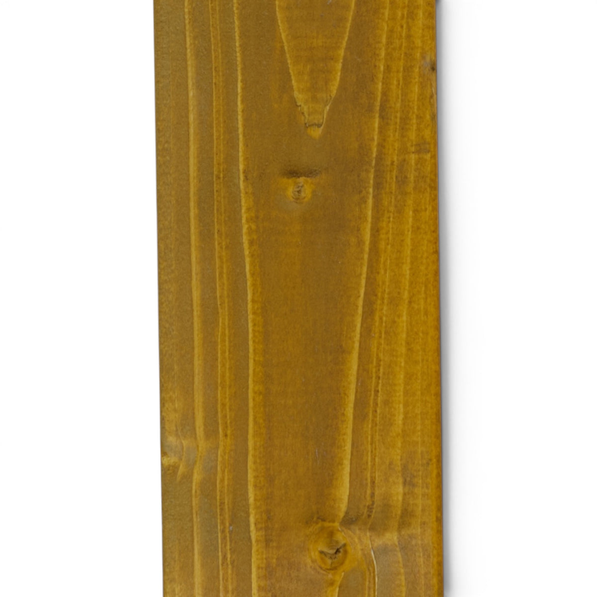 Holzoberfläche mit Pinie Lasur am Leimholzpfosten im Detail
