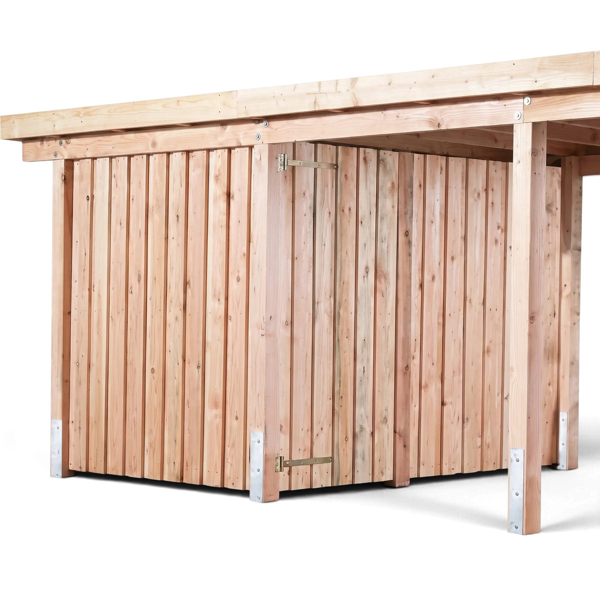 Geräteraum des Carports mit Verkleidung aus senkrechten Brettern, Seitenansicht