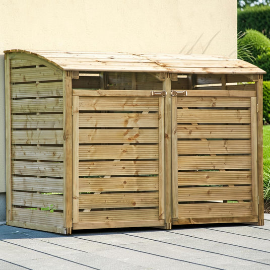 Mülltonnenbox Volme aus Holz für zwei Tonnen auf einer Terrasse