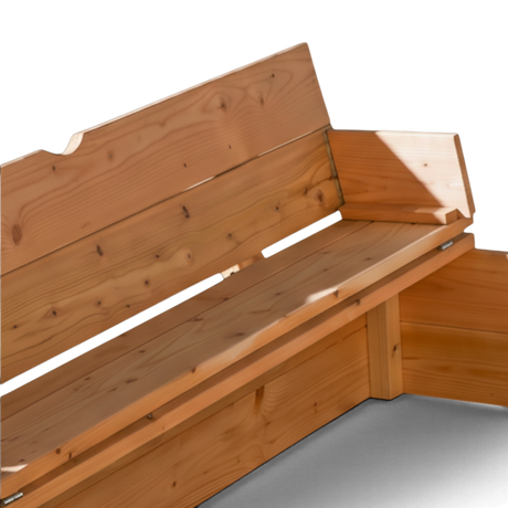 Aufgeklappte Rückenlehne der Sitzbank am Holz Sandkasten Züschen im Detail