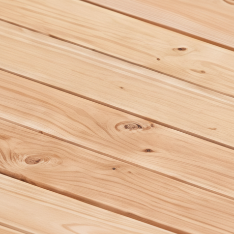 Nahaufnahme der Deckelbretter mit Holzmaserung am Sandkasten Westfeld
