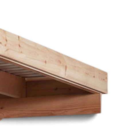 Dachrand mit Blende und Balkenlage des Holz Carports im Detail