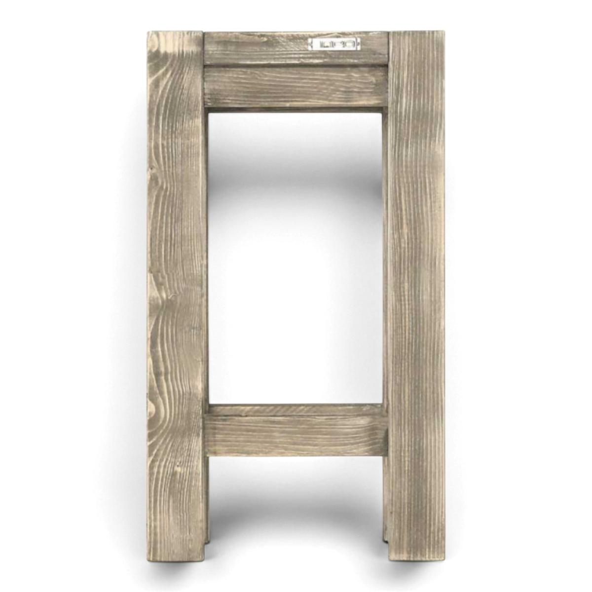 Hocker Stockmetal von der Schmalseite gesehen mit Plakette, Freisteller
