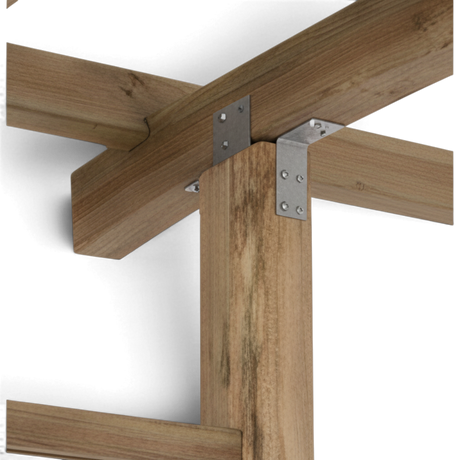 Detail der Eckverbindung mit Metallwinkel zwischen Pfosten und Querbalken der Pergola