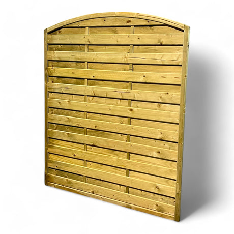 Dichtzaun Vogelsberg aus Holz schräg von rechts, Freisteller