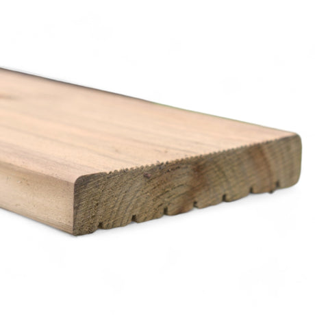 Terrassendiele Nadelholz grün imprägniert mit abgerundeten Kanten, Seitenansicht