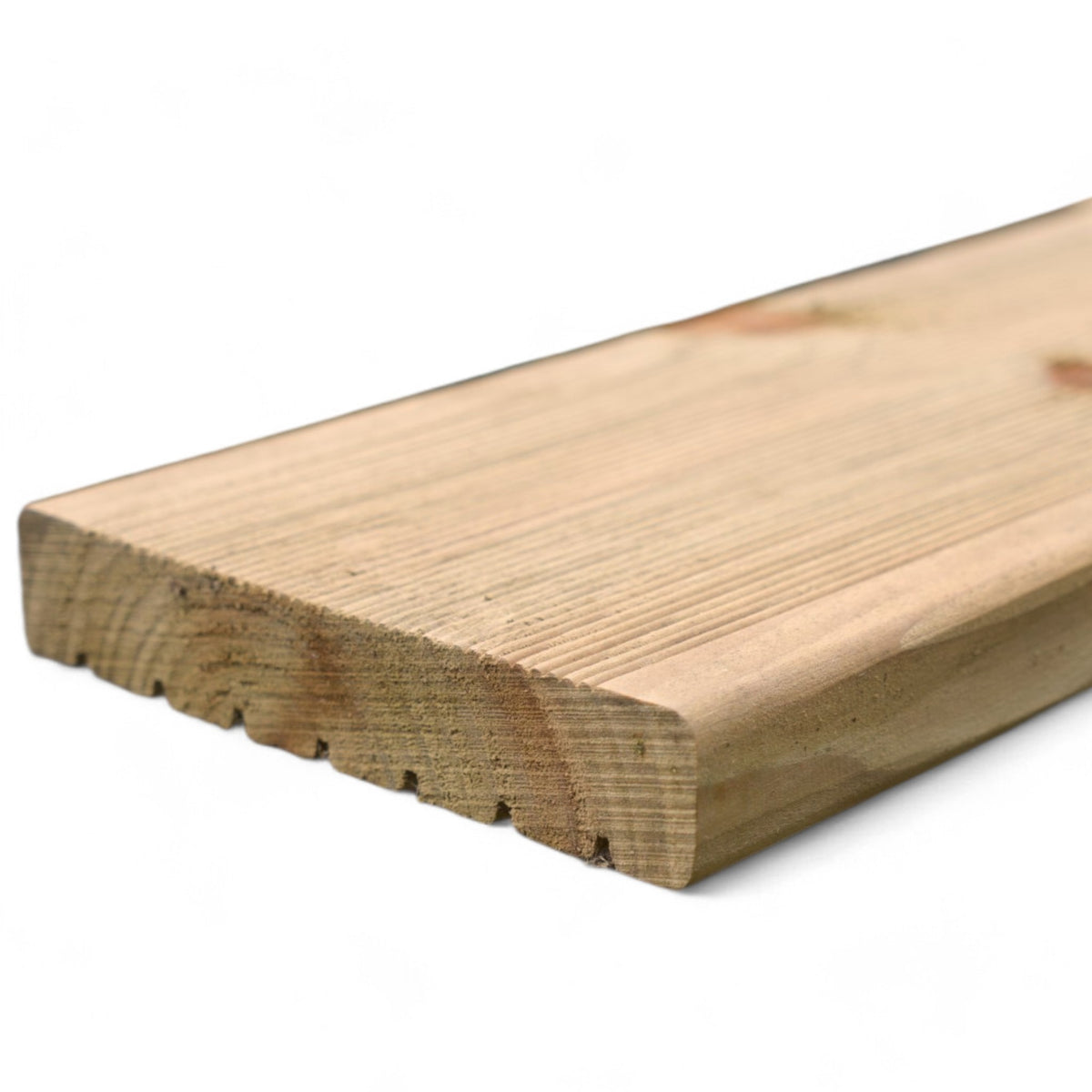 Terrassendiele Nadelholz kesseldruckimprägniert grün mit geriffelter Oberfläche und Nuten an der Unterseite, Freisteller