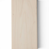 Helle Holzoberfläche des beige lasierten Leimholzpfostens im Detail