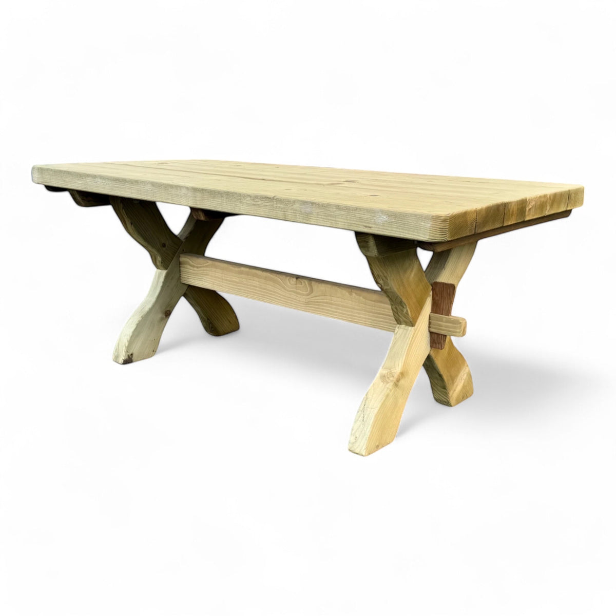 Holztisch Hennetal mit X Gestell und Querstrebe schräg von vorne