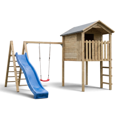 Spielturm Oberkirchen aus kesseldruckimprägniertem Holz mit Stelzenhaus, Schaukel, blauer Rutsche und Leiter, Freisteller